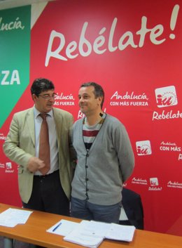 Diego Valderas y José Antonio Castro, hoy en rueda de prensa