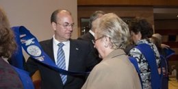 Monago en el curso de los mayores