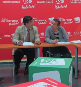 Diego Valderas y José Antonio Castro, hoy en rueda de prensa