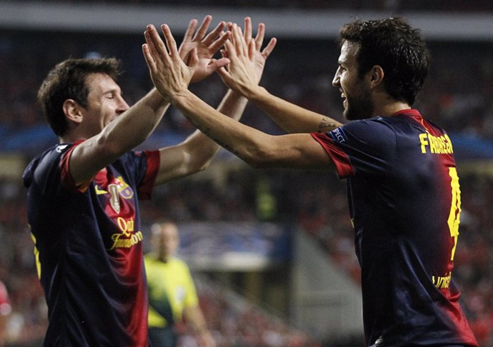 Leo Messi y Cesc Fábregas en el Benfica - Barcelona