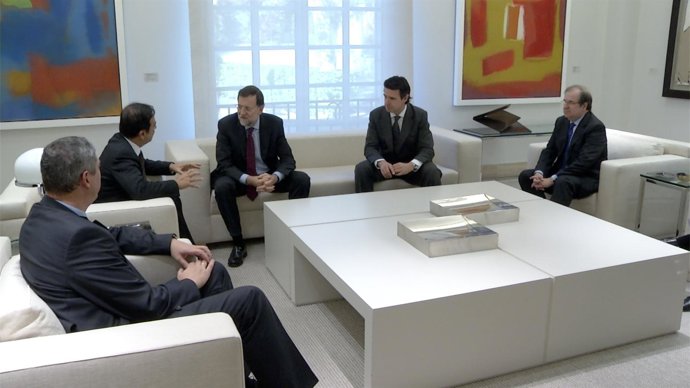 Reunión de Ghosn y Rajoy acompañados por Soria, Herrera y De los Mozos