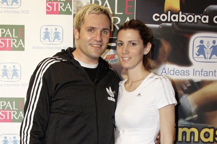 Santiago Cañizares y mujer