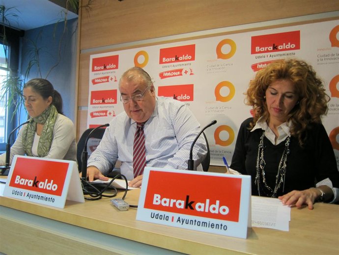 Ana Belén Quijada, Tontxu Rodríguez y Olga Santamaría.