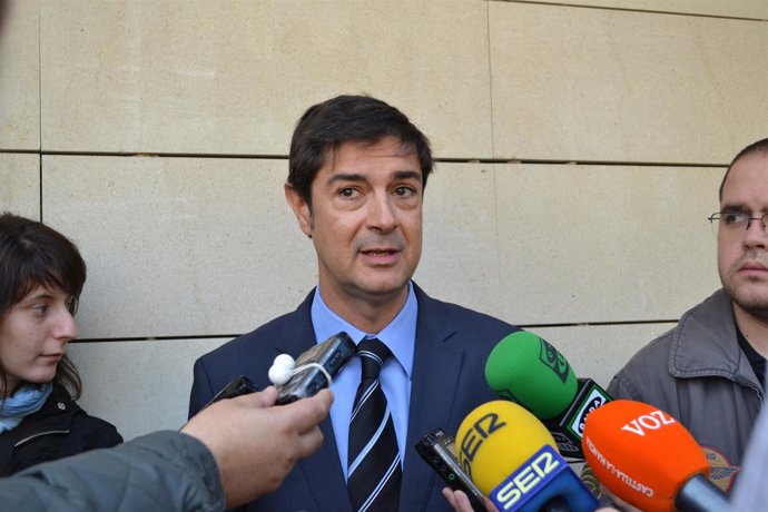 ávila Atiende A Los Medios