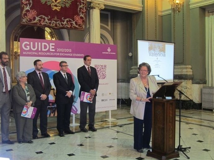 Barberá Presenta La Nueva Guía Municipal Para Estudiantes Extranjeros