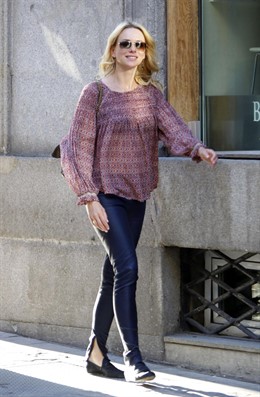 Naomi Watts de compras por Madrid