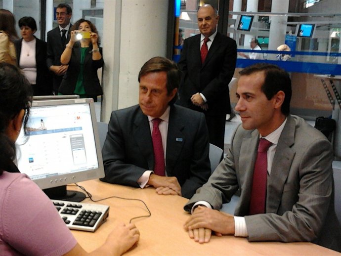 Victoria y el alcalde de Alcobendas