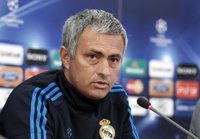 Fútbol/Liga Campeones.- Mourinho: "Casillas no es un niño joven para dejarse afectar por las críticas"