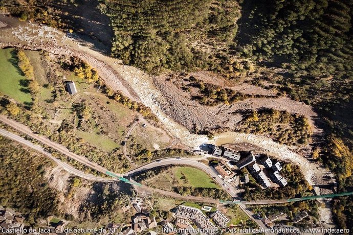 Vista aérea de las inundaciones en Castiello de Jaca (Huesca)