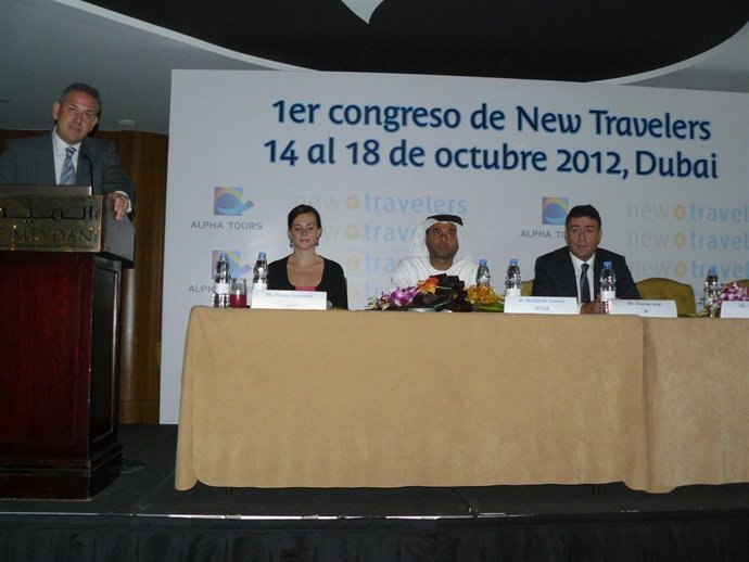 Fdo.Lucini, Priscila Fdez.(New Travelers) A.Suwaidan(DTCM) G.Aridi (Alpha Tours)