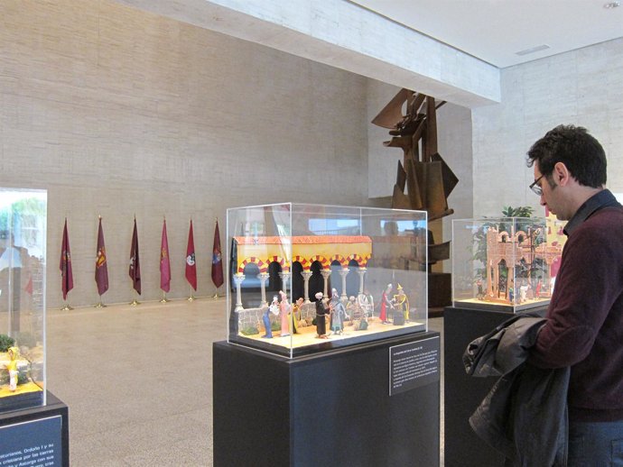 Exposición de plastilina en las Cortes