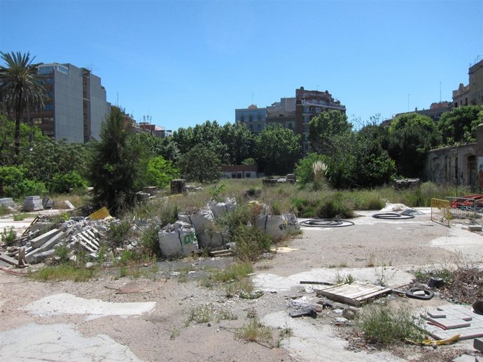 Solar De Las Hermanitas De Los Pobres, Entre Consell De Cent Y Comte Borrell