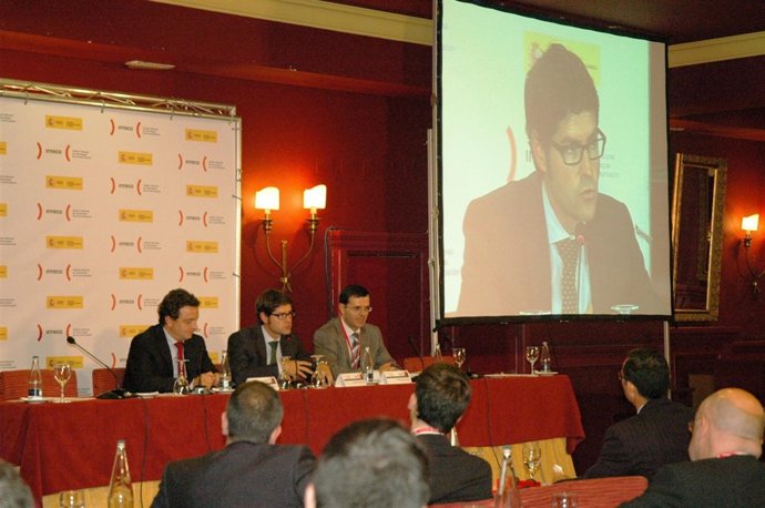 El director del Inteco, Manuel Escalante, clausura el Enise 2012.