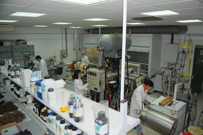Químicos En El Laboratorio