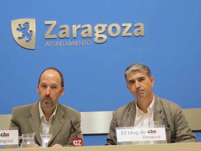 Los concejales de CHA, Carmelo Asensio y Juan Martín