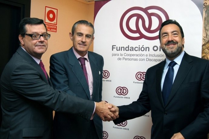 Firma del Convenio Fundación Once, Servimedia y Europa Press                  