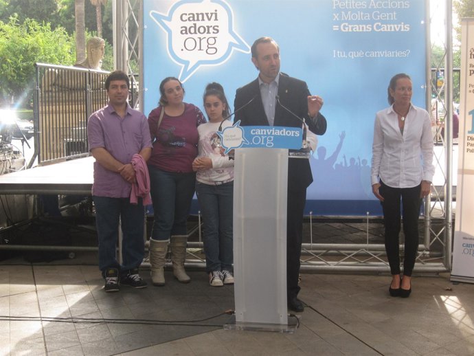 Bauzá en la campaña de tapones