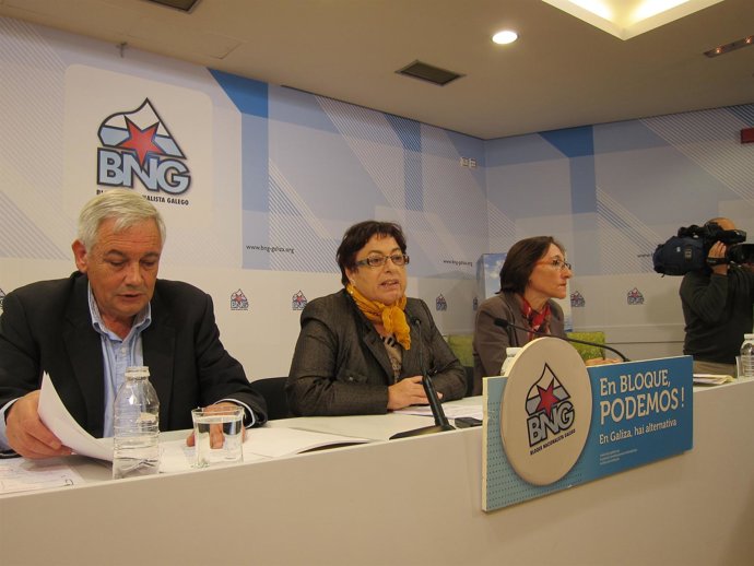 Guillerme Vázquez, portavoz nacional del BNG, junto con Fernández Davila y Pérez