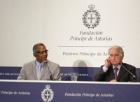 Premios.- Cruz Roja destaca la "valentía" de sus voluntarios por comprometer su vida para impulsar la solidaridad 