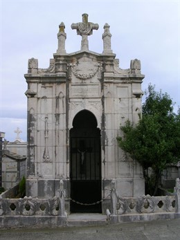 Panteón De La Familia Hoppe En Ciriego