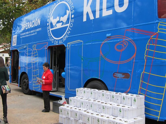 Los Mil Litros De Leche Que Asaja Entregó Al Banco De Alimentos