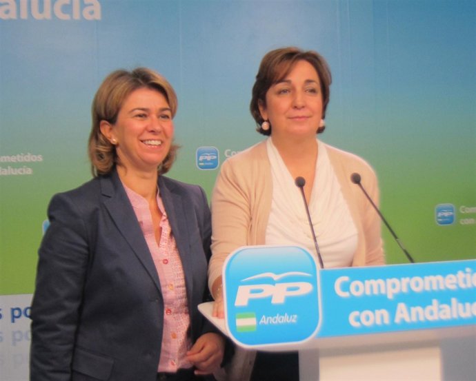 Las portavoces del PP-A Teresa Ruiz-Sellero y Ana María Corredera