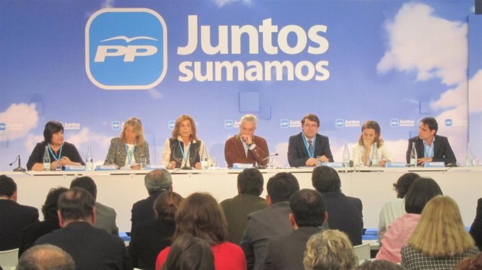 Mesa redonda de alcaldes del PP