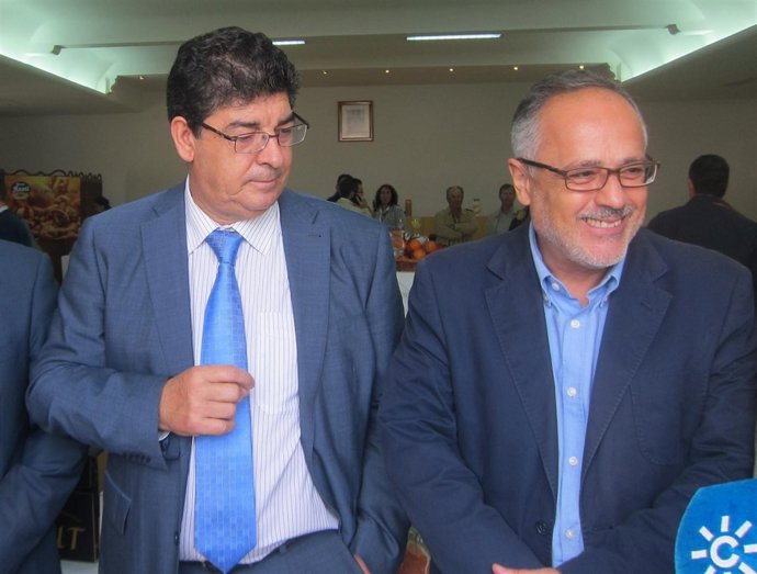 Diego Valderas, hoy ante los medios