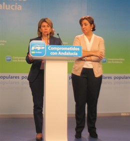 Teresa Ruiz-Sillero y Ana Mª Corredera hoy en la sede del PP-A