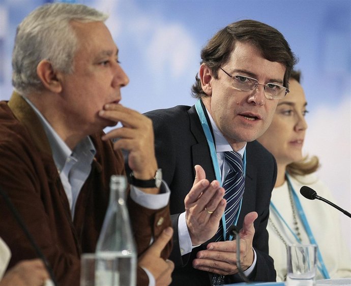 Alfonso Fernández Mañueco en la intermunicipal de Barcelona