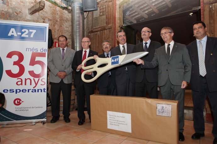 P. Ayach,  I. Sanromà, J. Simó, A. Abelló,  D. Espadalé, J.L. Mora y J.Rodríguez