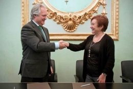 Firma entre Bantierra y Ebrópolis