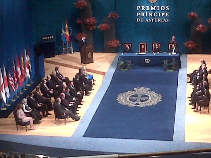 El Príncipe de Asturias se dirige a los asistentes de la ceremonia