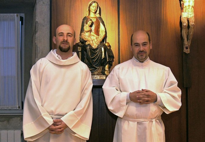 Nuevos sacerdotes                  