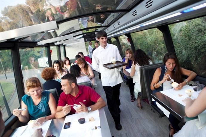 Interior del Gourmet Bus