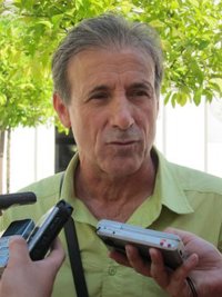 Escobar dice que no le "ha sorprendido" la decisión de IU federal de anular la Asamblea regional y apuesta por repetirla