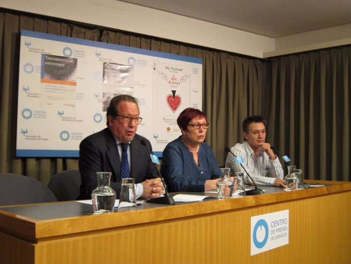José Vicente Marín, Esther Aguado y Ramón Bolea en la rueda de prensa este lunes