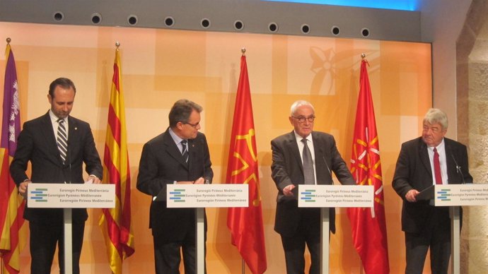 Firma del traspaso de la presidencia de la Euroregión Pirineos Mediterráneo
