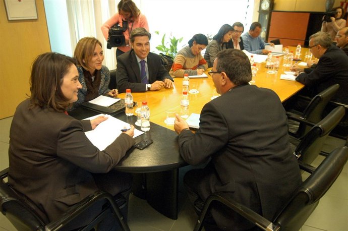 NP Y Fotos Encuentro Diputaciones PFEA