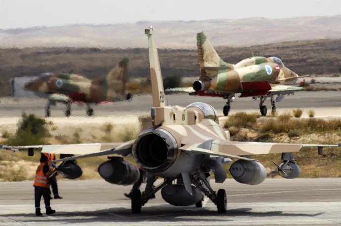 Avión De Combate Israelí