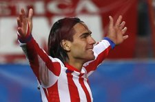 Falcao mantiene al Atleti en lo más alto