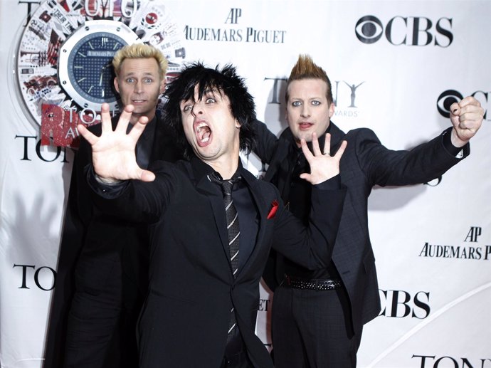 Los miembros de la banda Green Day en un photocall