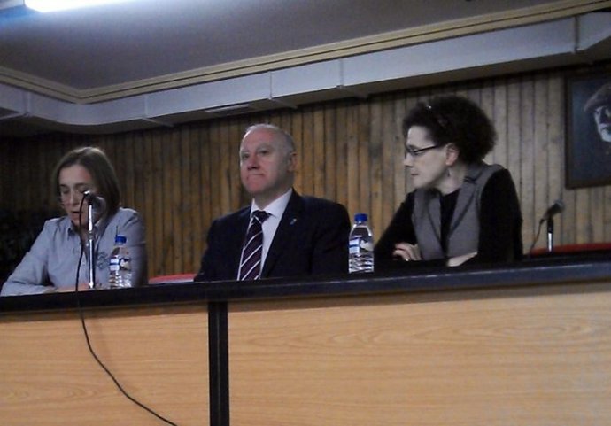 Charla de la FSA-PSOE sobre el sistema sanitario