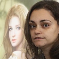 Laura Gallego: "Mis libros reflejan lo que soy, no pretenden enseñar o moralizar"