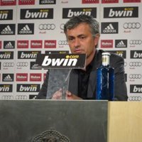 Fútbol/Copa.- Mourinho: "No será fácil solucionar la eliminatoria en la ida"