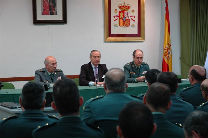 Fernández de Mesa, en su visita a la Comandancia de Valladolid.