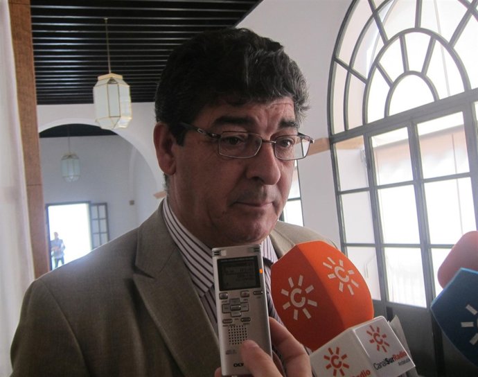 Diego Valderas, hoy ante los medios