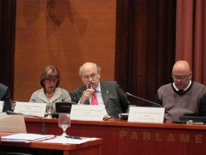 G.Arderiu (secr.Economía Govern), conseller A.Mas-Colell, L.M.Corominas (CiU)