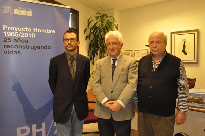 El Justicia de Aragón, Fernando García Vicente, con los responsables de FSZ.