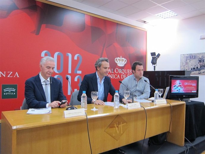 Presentación de 'El Cascanueces sobre hielo' en el Teatro Maestranza